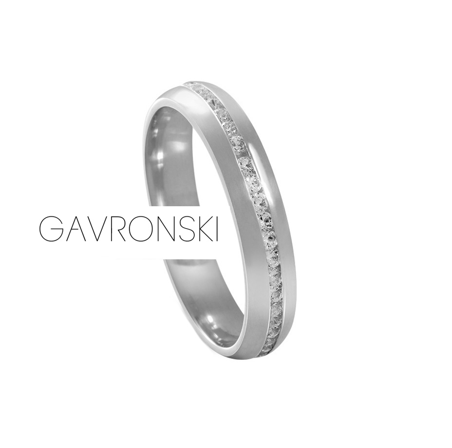 Aliança de Prata Anatômica Abaulada Cravejada com 4mm