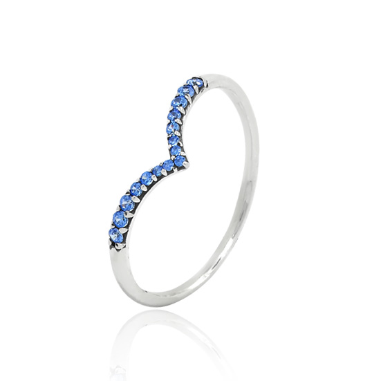 Anel Aparador torcido em V com zirconias 