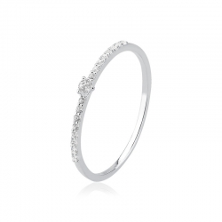 Anel Solitário cravejado lateral